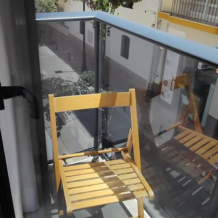 Am Chinorros Square. *