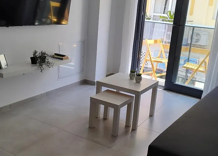 Apartment Am Chinorros Square. *